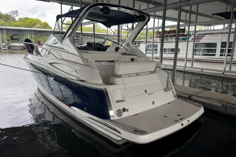 2006 Regal 3060 Window Express