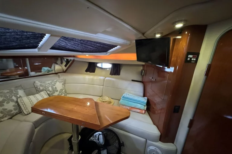 2006 Regal 3060 Window Express