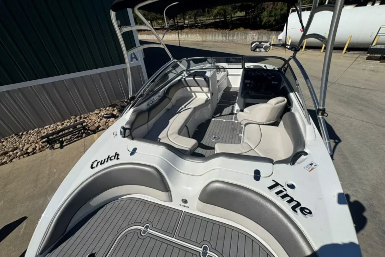 2011 Yamaha Boats AR210