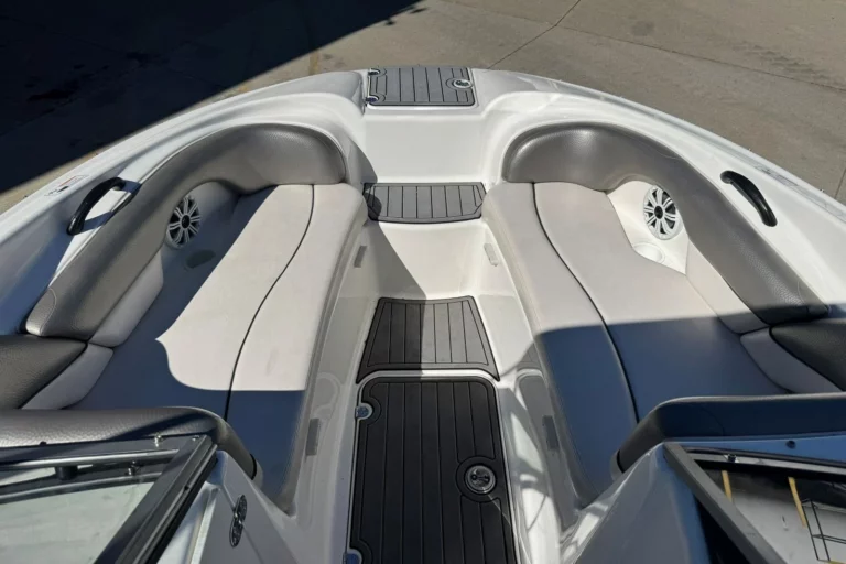 2011 Yamaha Boats AR210