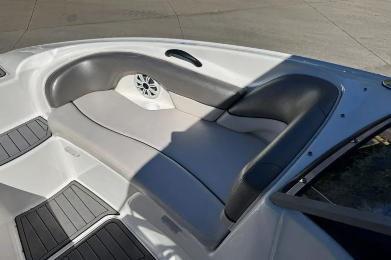 2011 Yamaha Boats AR210