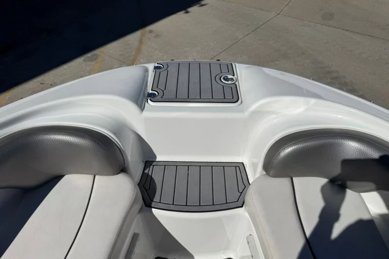 2011 Yamaha Boats AR210