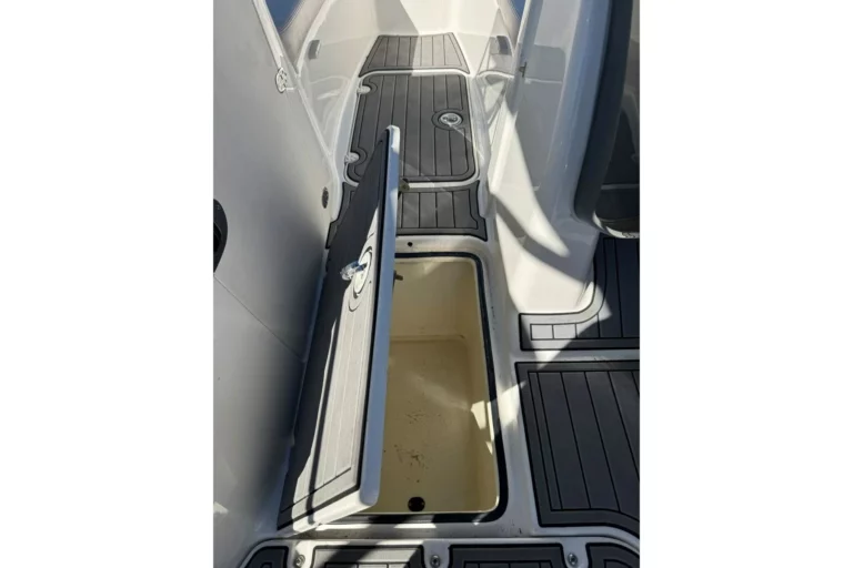 2011 Yamaha Boats AR210